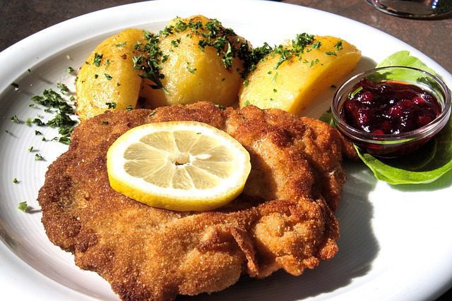 schnitzel-4081269_640