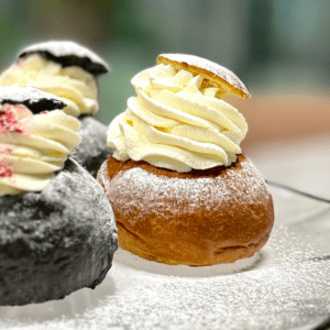 Klassikaline vastlakukkel pohlamoosiga