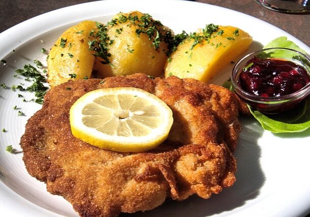 schnitzel-4081269_640